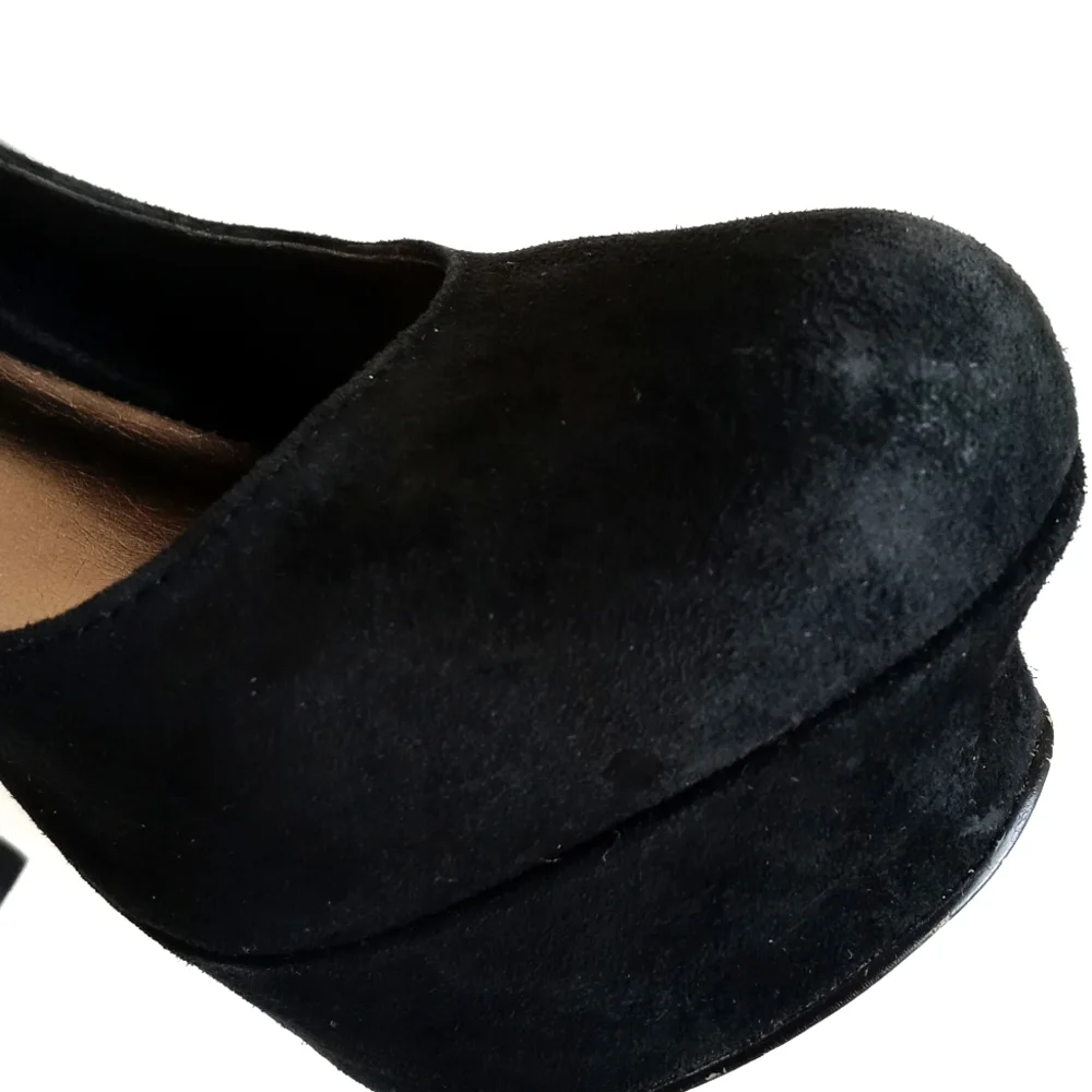 Zigi Soho Women’s Elegant Black Suede Leather Platform Heels 7.5